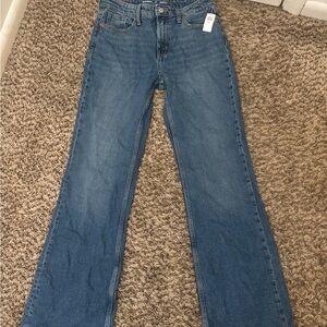 Old Navy Women's Flare Jeans in Blue